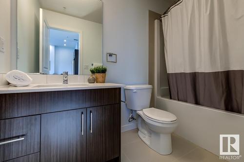 #1502 9009 85 St Nw, Edmonton, AB - Indoor Photo Showing Bathroom