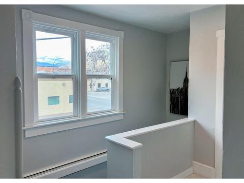 1560 Bay Avenue, Trail, BC - Indoor Photo Showing Other Room