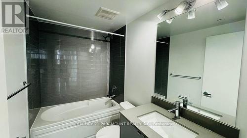 #B208 -3200 Dakota Common, Burlington, ON - Indoor Photo Showing Bathroom