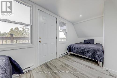 5904 Highway 35, Kawartha Lakes, ON - Indoor Photo Showing Bedroom