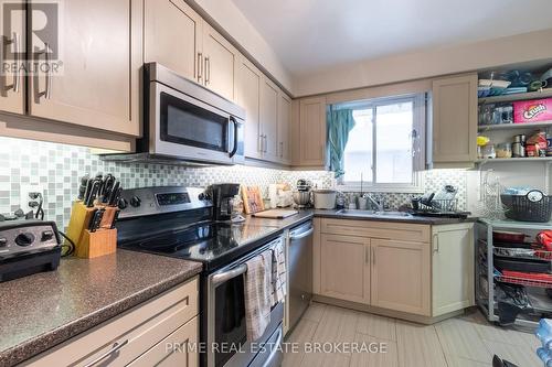 15 Wenlock Cres, London, ON - Indoor Photo Showing Kitchen With Stainless Steel Kitchen With Double Sink