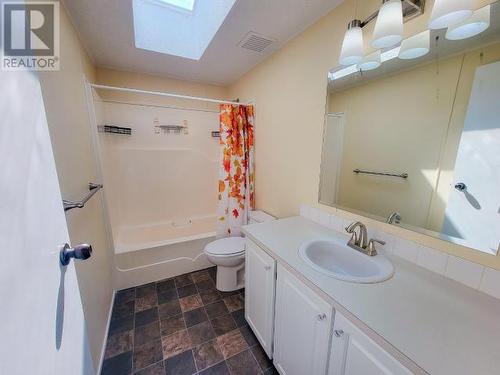 4-4500 Claridge Road, Powell River, BC - Indoor Photo Showing Bathroom