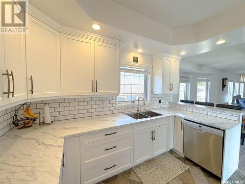 416 Mahon Drive, Prince Albert, SK - Indoor Photo Showing Kitchen With Double Sink With Upgraded Kitchen