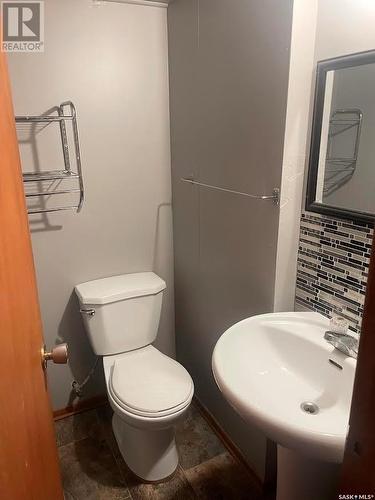 111 Barbour Avenue, Yorkton, SK - Indoor Photo Showing Bathroom