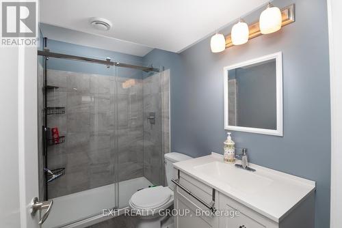 72 Aspen Drive, Quinte West, ON - Indoor Photo Showing Bathroom