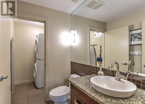 7343 Okanagan Landing Road Unit# 1305, Vernon, BC - Indoor Photo Showing Bathroom