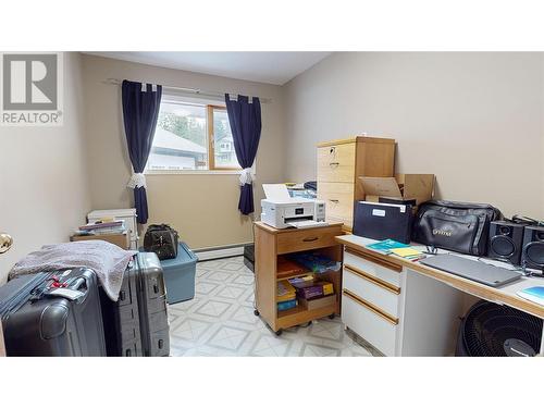 2454 Leisure Road, Blind Bay, BC - Indoor Photo Showing Laundry Room