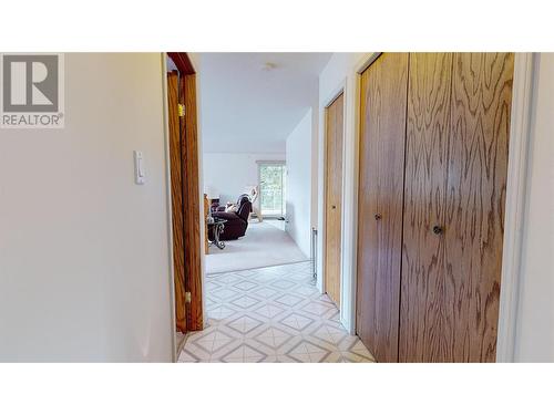 2454 Leisure Road, Blind Bay, BC - Indoor Photo Showing Other Room