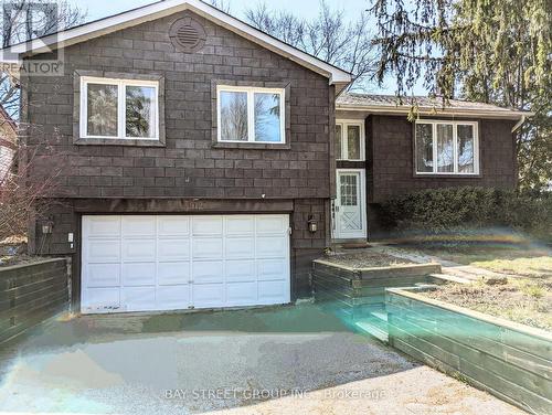 912 Janette St N, Newmarket, ON - Outdoor