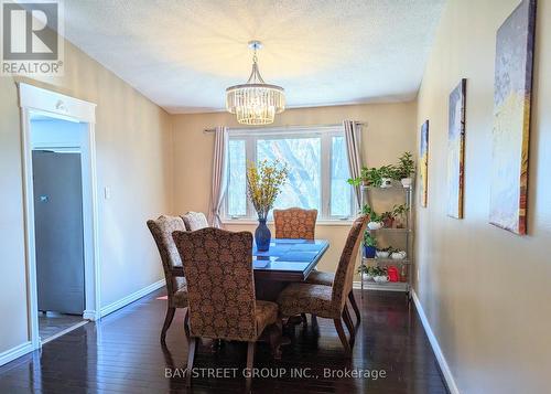 912 Janette Street N, Newmarket (Huron Heights-Leslie Valley), ON - Indoor Photo Showing Dining Room