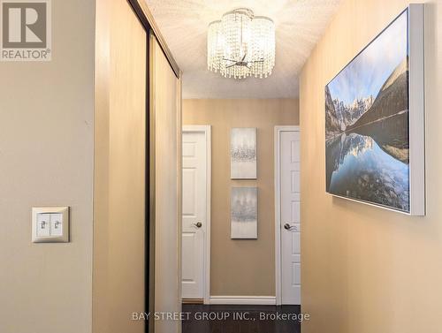 912 Janette Street N, Newmarket, ON - Indoor Photo Showing Other Room
