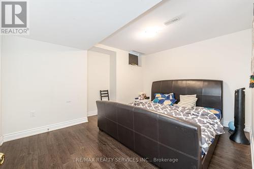 86 Vanderpool Crescent N, Brampton, ON - Indoor Photo Showing Bedroom