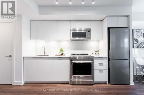 #1707 -30 Samuel Wood Way, Toronto, ON - Indoor Photo Showing Kitchen With Stainless Steel Kitchen With Upgraded Kitchen