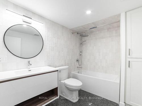 28 Beatrice St, Toronto, ON - Indoor Photo Showing Bathroom