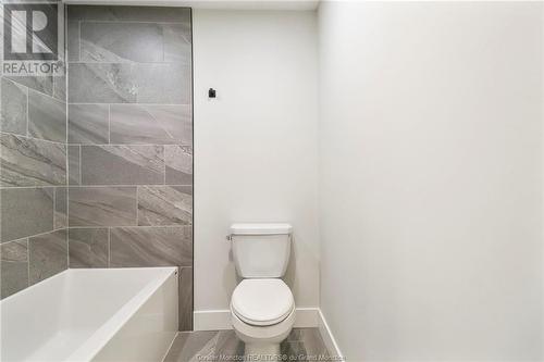 267 Riverview Dr, Saint John, NB - Indoor Photo Showing Bathroom