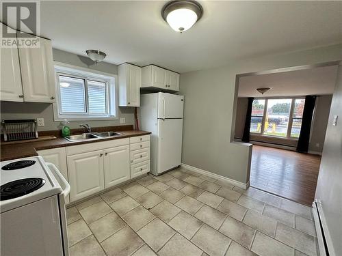 3501 Errington Avenue, Chelmsford, ON - Indoor Photo Showing Kitchen With Double Sink