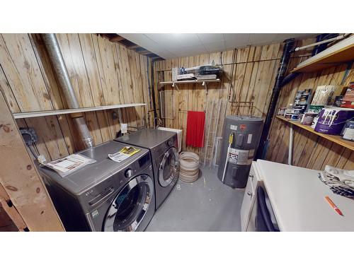 6 - 118 23Rd Avenue, Cranbrook, BC - Indoor Photo Showing Laundry Room
