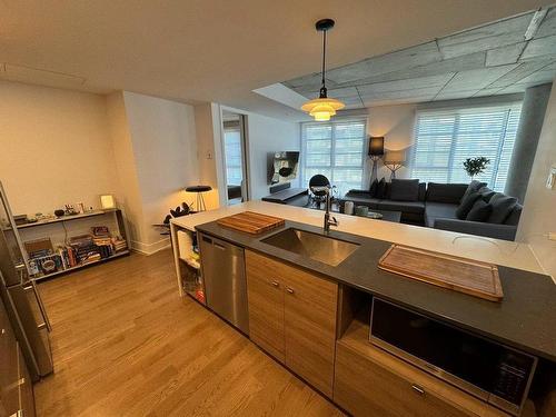 Overall view - 802-1320 Rue Olier, Montréal (Le Sud-Ouest), QC - Indoor Photo Showing Kitchen