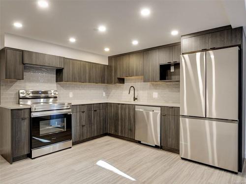 101-562 Yates St, Victoria, BC - Indoor Photo Showing Kitchen With Upgraded Kitchen