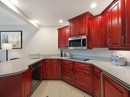 307/308D-366 Clubhouse Dr, Courtenay, BC - Indoor Photo Showing Kitchen