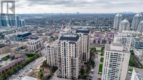 704C - 662 Sheppard Avenue E, Toronto, ON - Outdoor With View