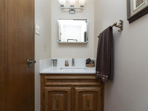 280 Sherwood Drive, Thunder Bay, ON - Indoor Photo Showing Bathroom