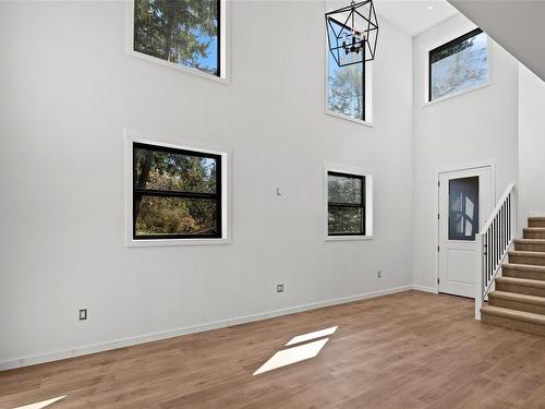 674 Braemar Ave, North Saanich, BC - Indoor Photo Showing Other Room