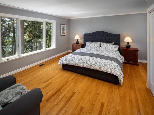 2324 Tryon Rd, North Saanich, BC - Indoor Photo Showing Bedroom
