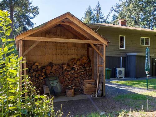 2324 Tryon Rd, North Saanich, BC - Outdoor