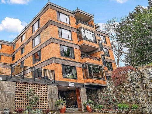 405-2930 Cook St, Victoria, BC - Outdoor With Balcony