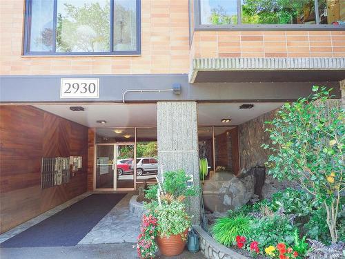 405-2930 Cook St, Victoria, BC - Outdoor With View
