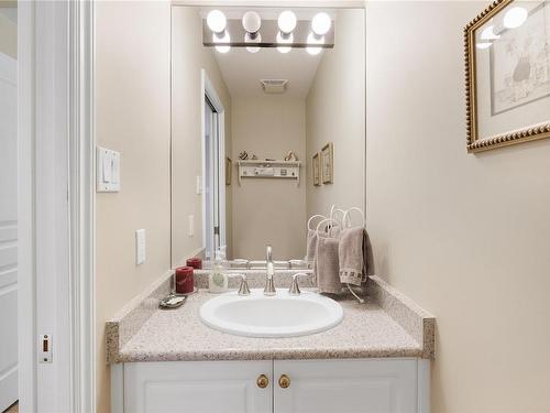 1259 Gabriola Dr, Parksville, BC - Indoor Photo Showing Bathroom