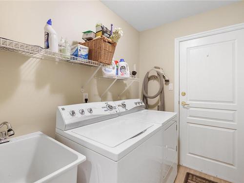 1259 Gabriola Dr, Parksville, BC - Indoor Photo Showing Laundry Room