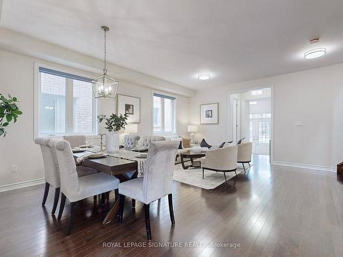 5 Baleberry Cres, East Gwillimbury, ON - Indoor Photo Showing Dining Room