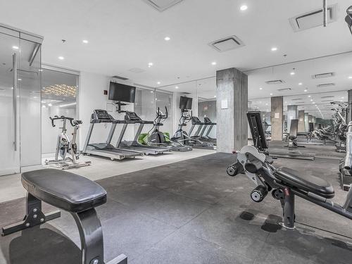 Salle d'exercice - 608-1220 Rue Crescent, Montréal (Ville-Marie), QC - Indoor Photo Showing Gym Room