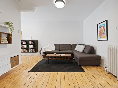 Living room - 5299 Rue Chabot, Montréal (Le Plateau-Mont-Royal), QC - Indoor
