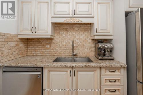 98 Waterbury St, Caledon, ON - Indoor Photo Showing Kitchen With Double Sink