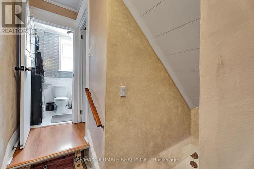 39 Hatherley Rd, Toronto, ON - Indoor Photo Showing Other Room
