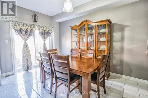47 Naylor Dr, Bradford West Gwillimbury, ON - Indoor Photo Showing Dining Room