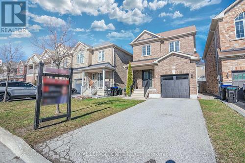 47 Naylor Dr, Bradford West Gwillimbury, ON - Outdoor With Facade