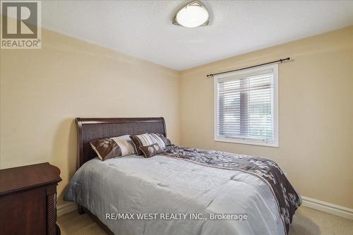 134 Huntingfield Street, Vaughan, ON - Indoor Photo Showing Bedroom