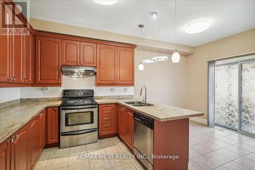 134 Huntingfield Street, Vaughan, ON - Indoor Photo Showing Kitchen With Double Sink