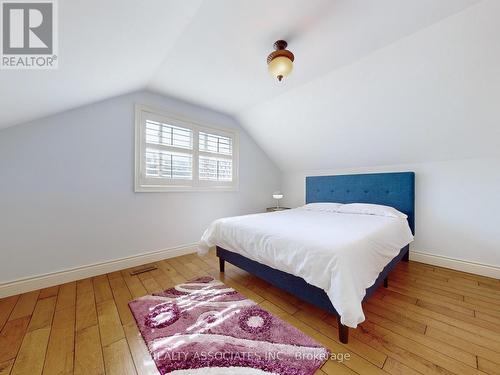 1737 Cedar Grove Avenue, Innisfil, ON - Indoor Photo Showing Bedroom