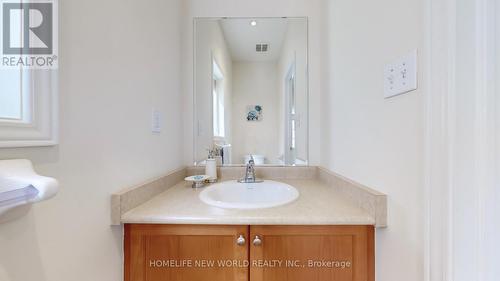1255 Blencowe Cres, Newmarket, ON - Indoor Photo Showing Bathroom