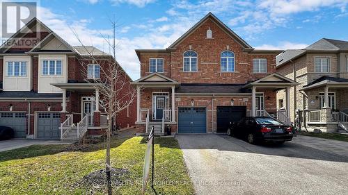 1255 Blencowe Cres, Newmarket, ON - Outdoor With Facade