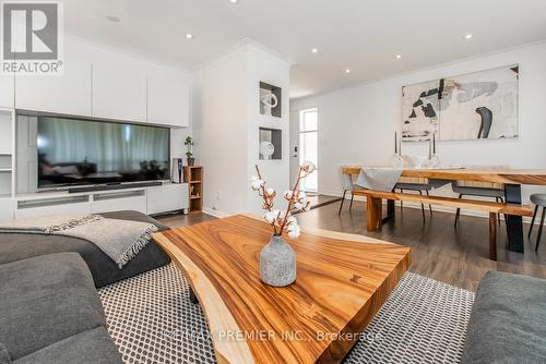 17 Ryder Road, Vaughan, ON - Indoor Photo Showing Living Room
