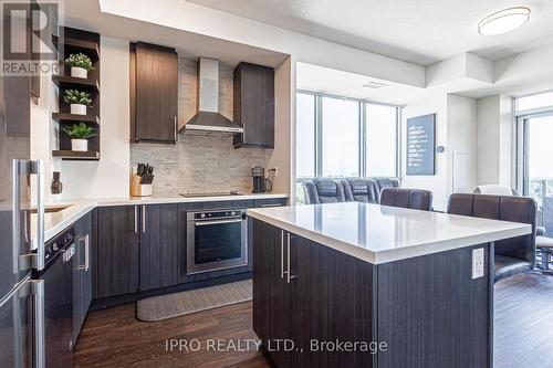 #1104 -2093 Fairview St, Burlington, ON - Indoor Photo Showing Kitchen With Stainless Steel Kitchen With Upgraded Kitchen