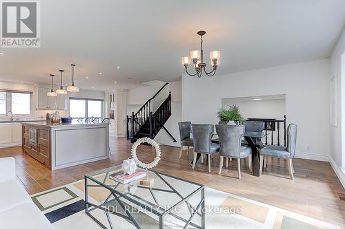 49 Druan Dr, Kawartha Lakes, ON - Indoor Photo Showing Dining Room