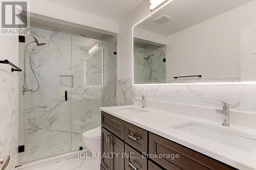49 Druan Dr, Kawartha Lakes, ON - Indoor Photo Showing Bathroom