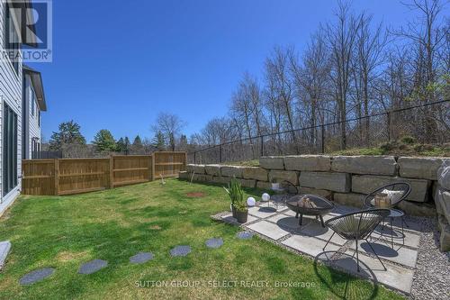 #40 -2835 Sheffield Pl, London, ON - Outdoor With Backyard